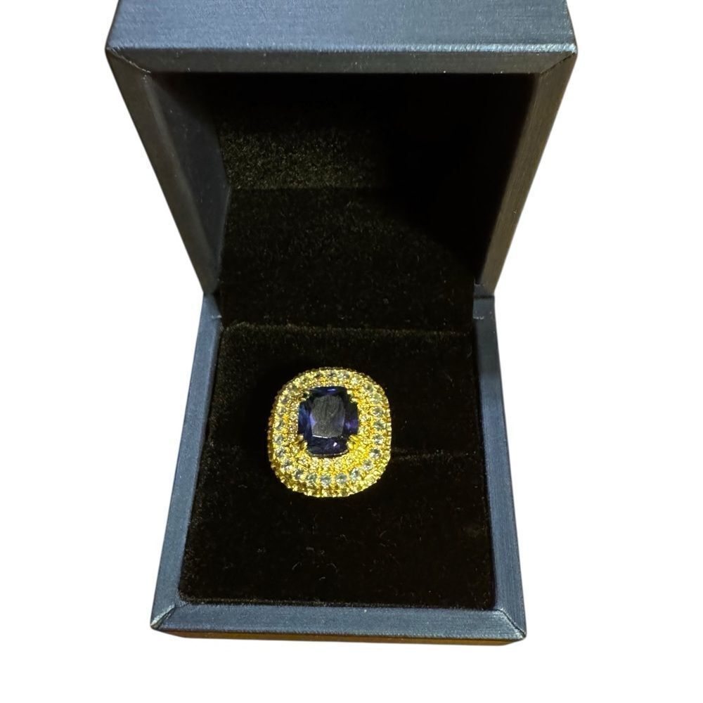 Luxurious Sterling Silver gold plated Blue rhinstone Ring size 6